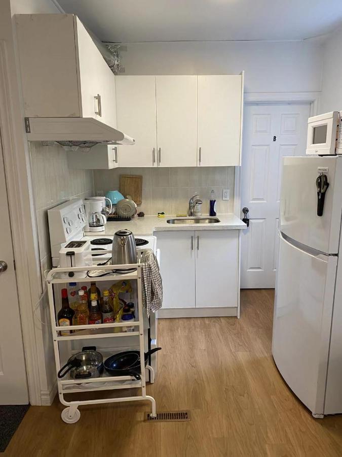 Single Room With Shared Bathroom 536C Toronto Exterior foto